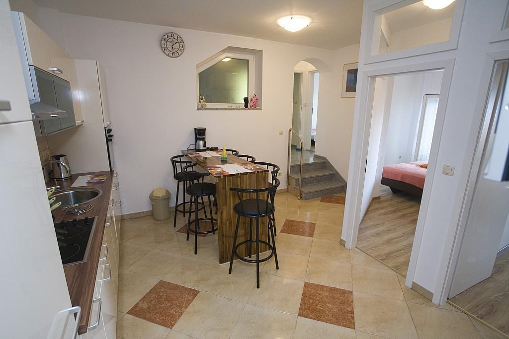 Apartments Rubic Omiš Oda fotoğraf